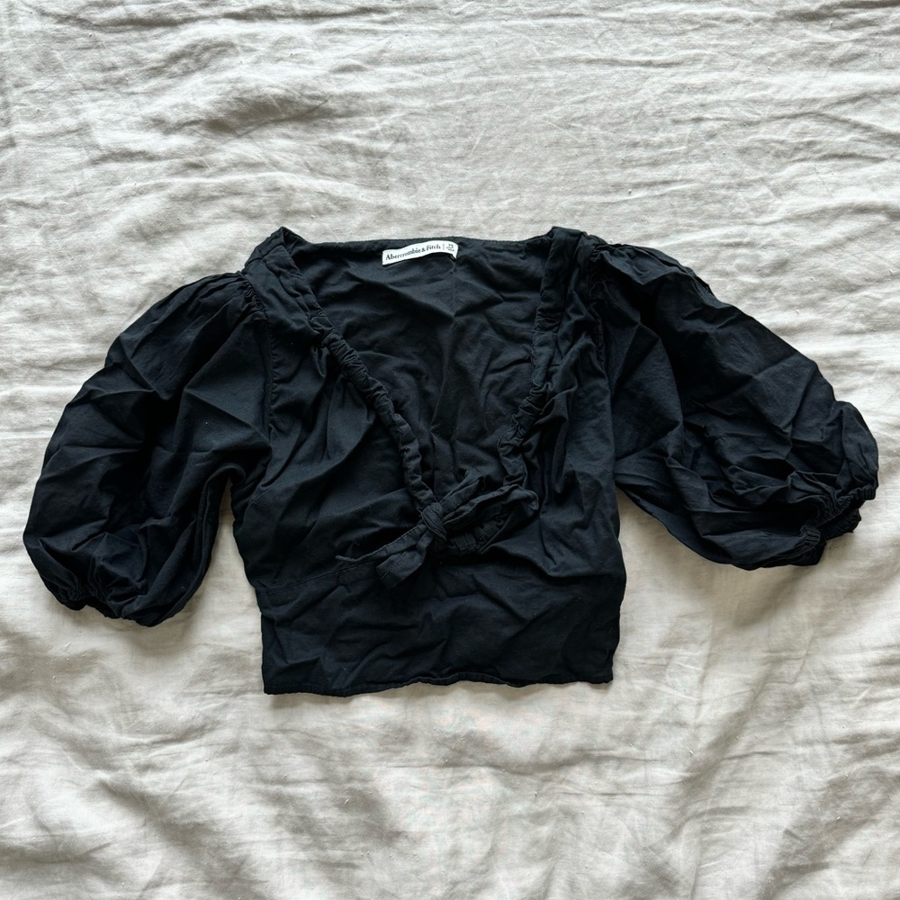 Abercrombie Puff Sleeve Top‎